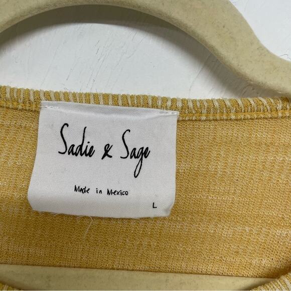 Sadie & Sage Yellow Short Sleeve Knotted Front Top Womens L Fall Casual Top - Picture 6 of 10